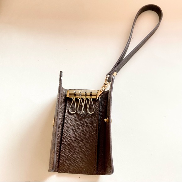 LOUIS VUITTON DAMIER EBENE 4 KEYS - Picture 11 of 13